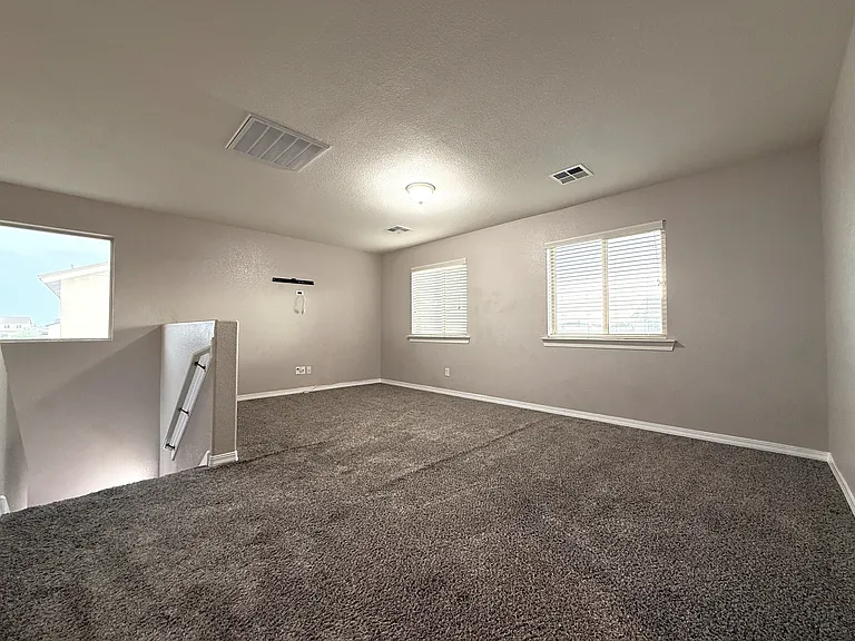 1028 Flyer Pl — Photo 32