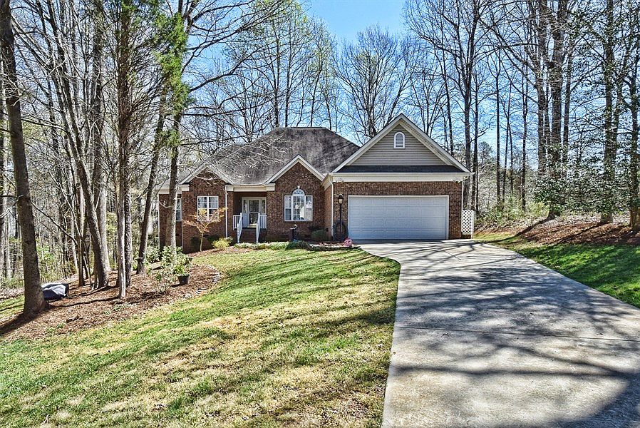 1st image of 8500 Glade Ct