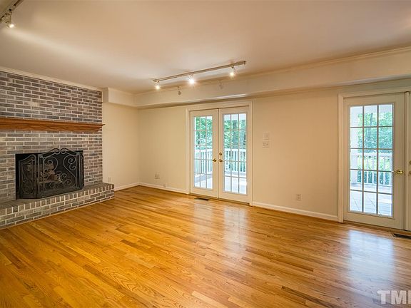 4th image of 112 Cynthia Dr