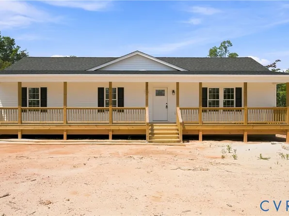 104 Abrams Rd, Farmville, VA 23901