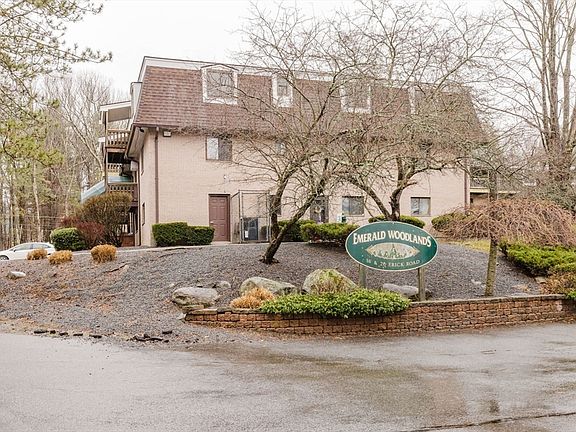 2nd image of 16 Erick Rd APT 4
