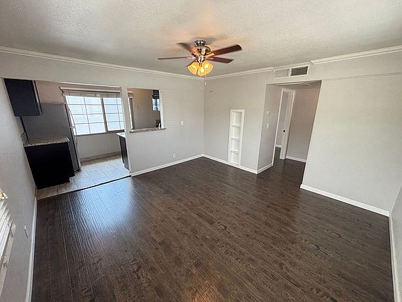 4th image of 420 S Maryland Pkwy APT 4