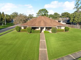 2147 Capri Dr, Baton Rouge, LA 70815