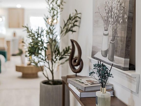 5th image of 3750 Alida Ave