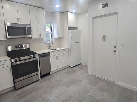 2nd image of 19 Spring St #U-l
