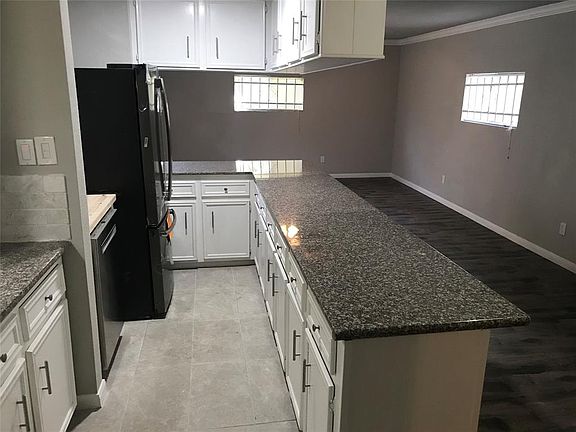 5th image of 9226 Rosehaven Dr