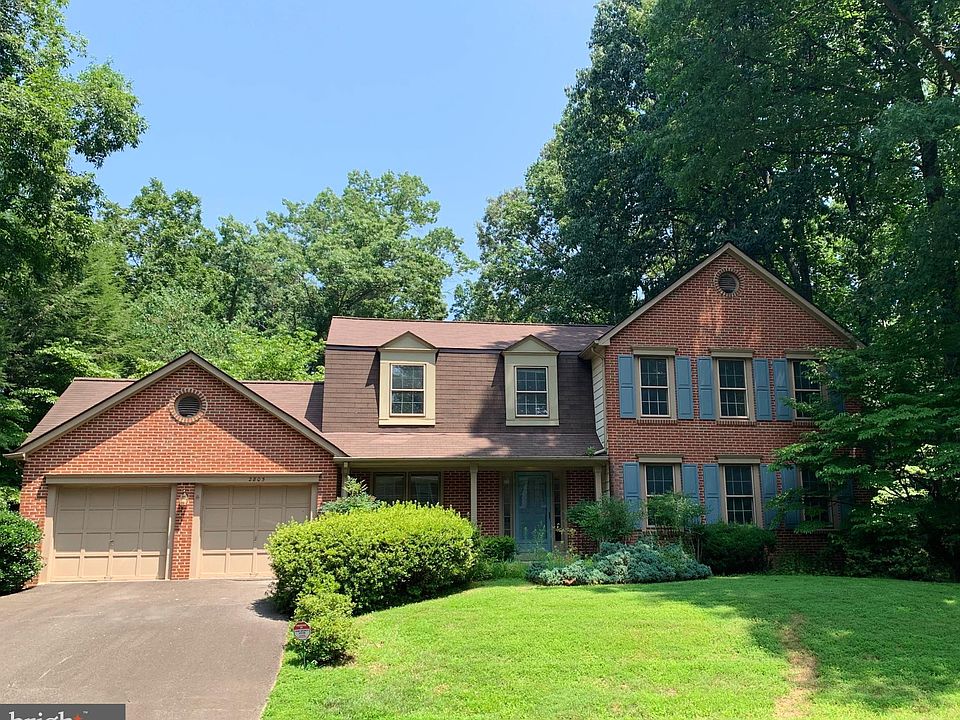 1st image of 2805 Oakton Mill Dr
