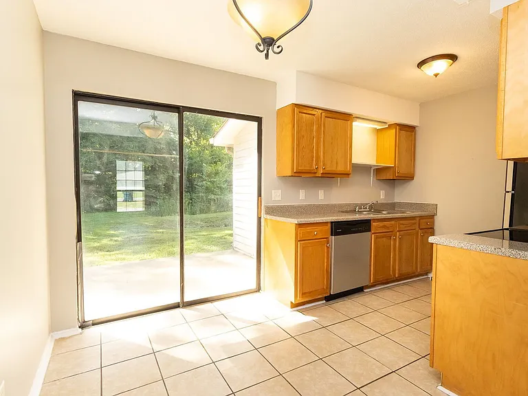 1120 McBrien Rd #A — Photo 2