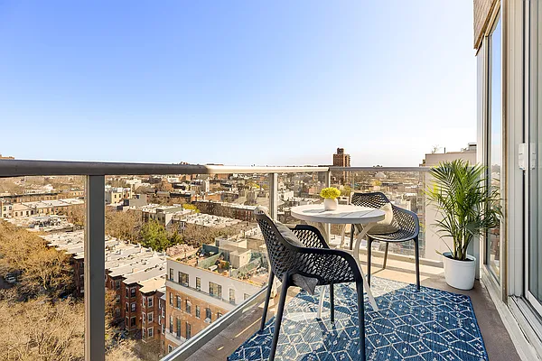 Sold by Compass | media 10