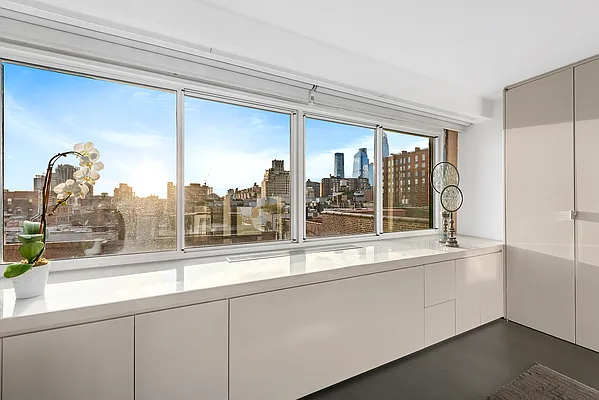 Sold by Corcoran | media 7