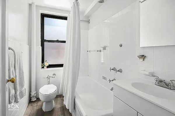 Sold by Fox Residential Group | media 7