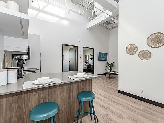 2nd image of 601 Scottsdale Dr #141