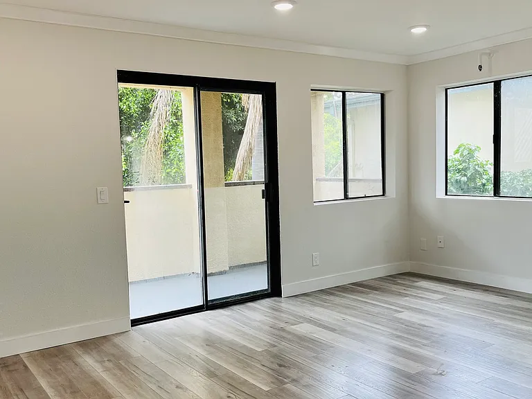 4720 S Slauson Ave #1 — Photo 18