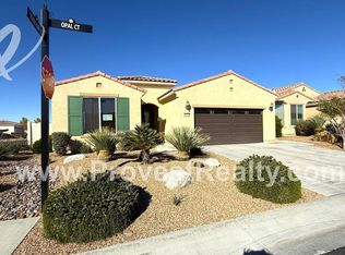 19104 Opal Ct, Apple Valley, CA 92308