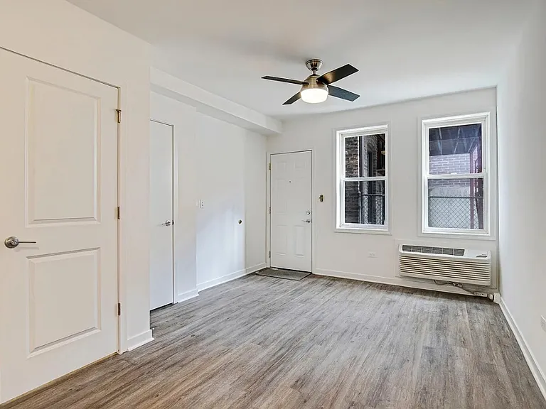 1244 N Bosworth Ave #1B — Photo 3