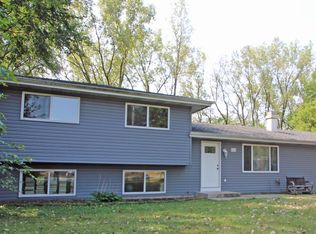 9111 Ballard Rd, Crystal Lake, IL 60014