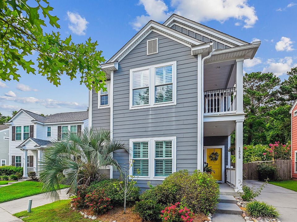 1st image of 1658 Sparkleberry Ln