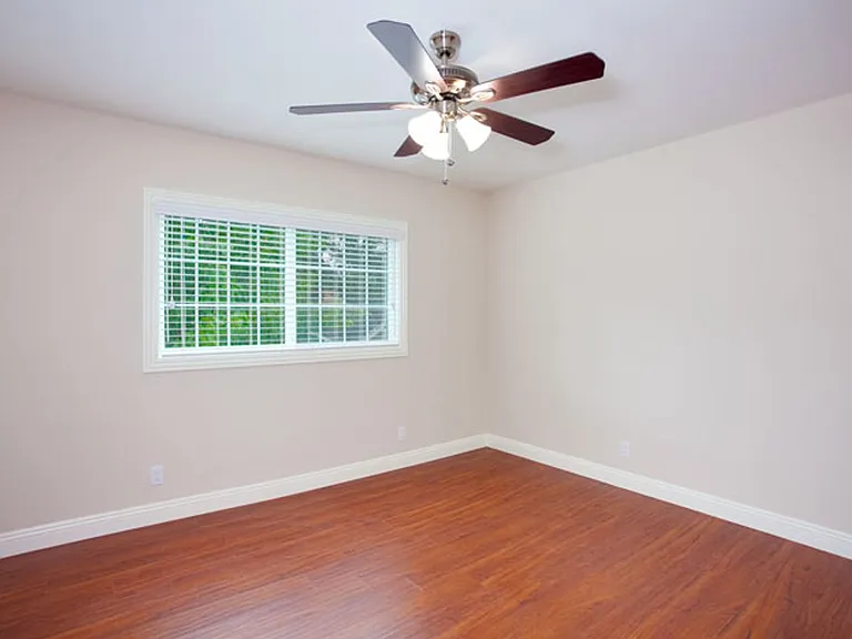 415 E Foothill Blvd #8 — Photo 13