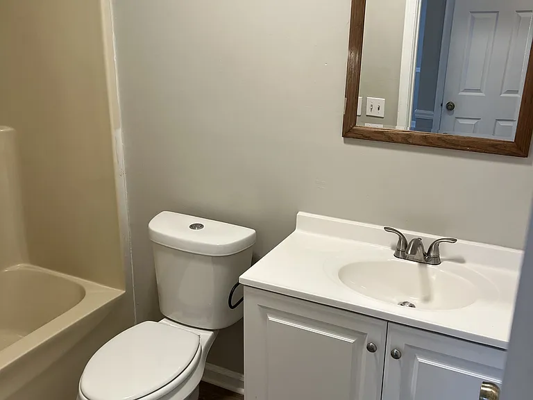 115 Forest Ave #103 — Photo 5