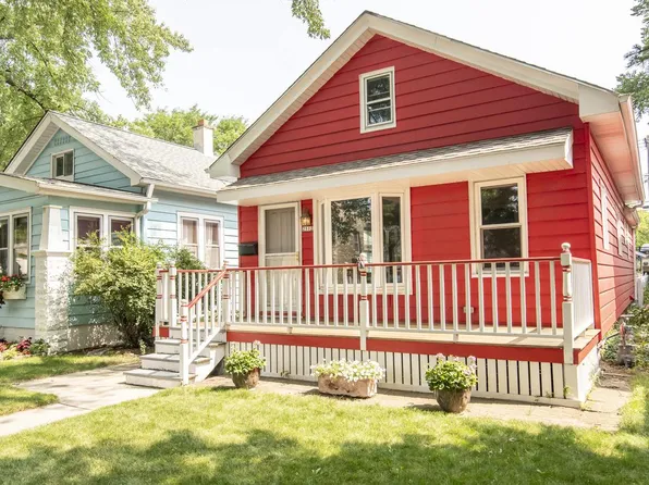 2512 South Superior STREET, Milwaukee, WI 53207