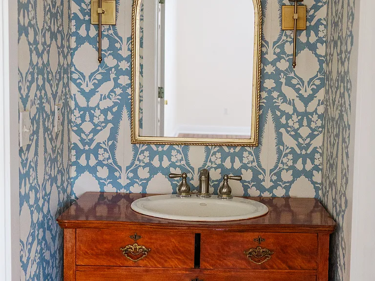 222 N Spring St — Photo 18