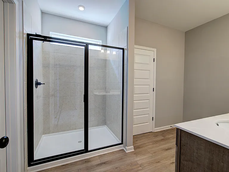 401 Perth Dr — Photo 28