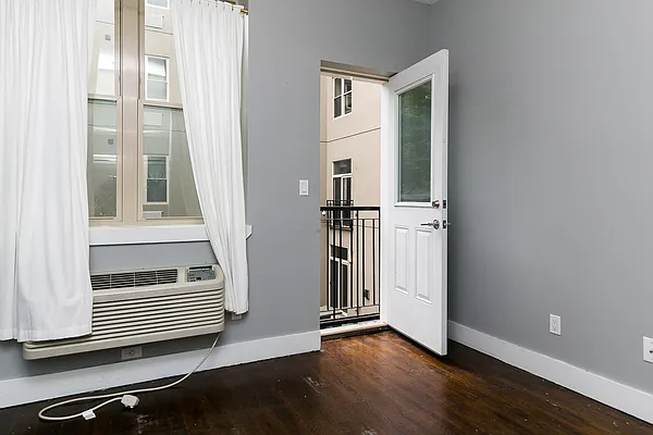 Rented by Nooklyn NYC LLC | media 9