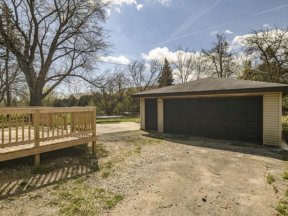 3rd image of 10535 W Bradley ROAD