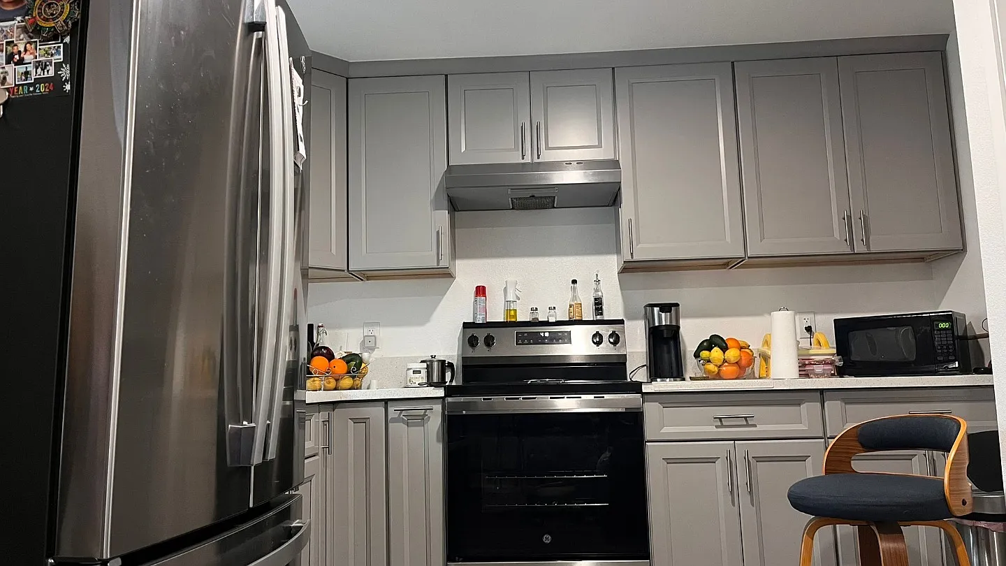 1 bed, 884 sqft, $1,700 — Photo 2