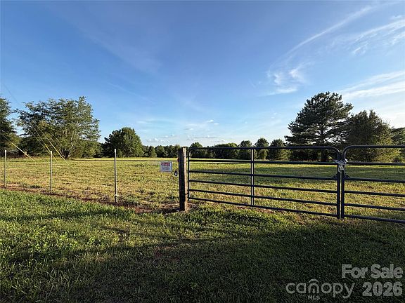 4th image of 0 Haywood Ct #10