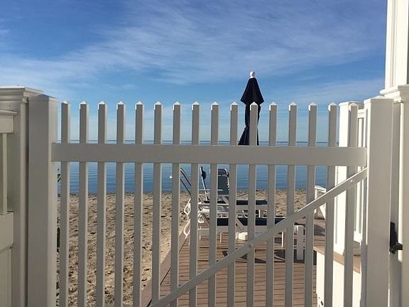 Private Gate to beach