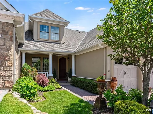 75 Windsor Ln, Ramsey, NJ 07446