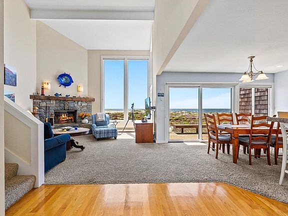 3rd image of 338 Monterey Dunes Way