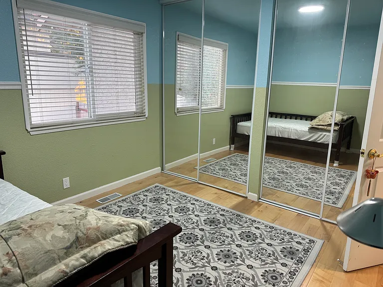 upstairs bedroom #2