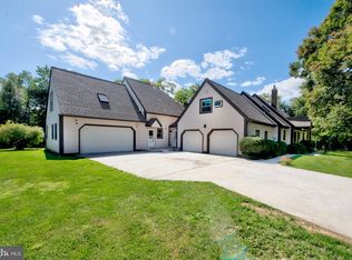 100 Russell Rd, Phoenixville, PA 19460