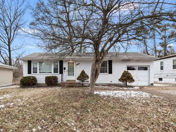 9709 Calumet Dr, Saint Louis, MO 63137