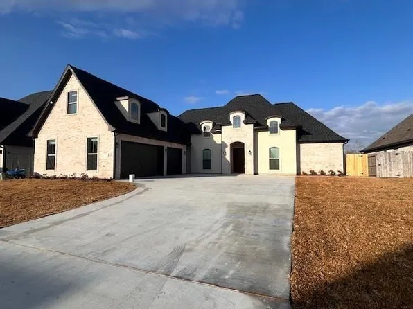 6050 Dania Dr, Beaumont, TX 77707