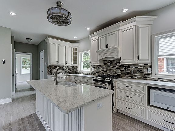 5th image of 2 Devonshire Dr