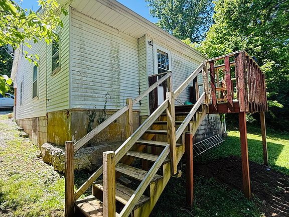 3rd image of 3004 Cane Ridge Rd
