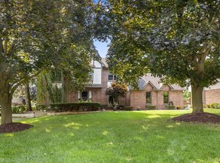 38663 Wakefield Ct, Northville, MI 48167