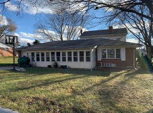 4 Eastmoor Dr, Mount Vernon, OH 43050
