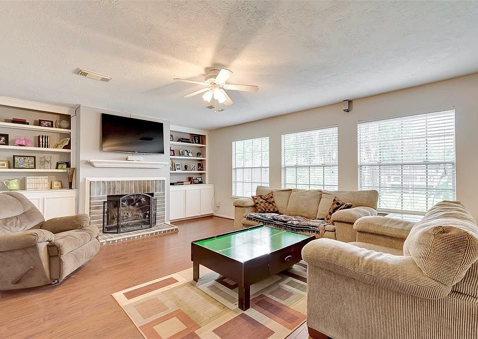 1st image of 22639 Powell House Ln