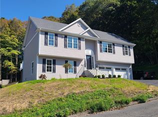 40 Judd Ave, Bethel, CT 06801