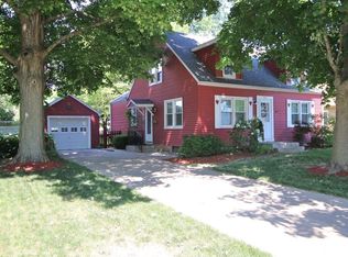 202 Lynn St, Washington, IL 61571