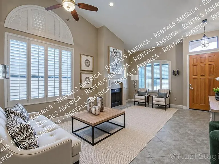 263 E Ashurst Dr — Photo 2
