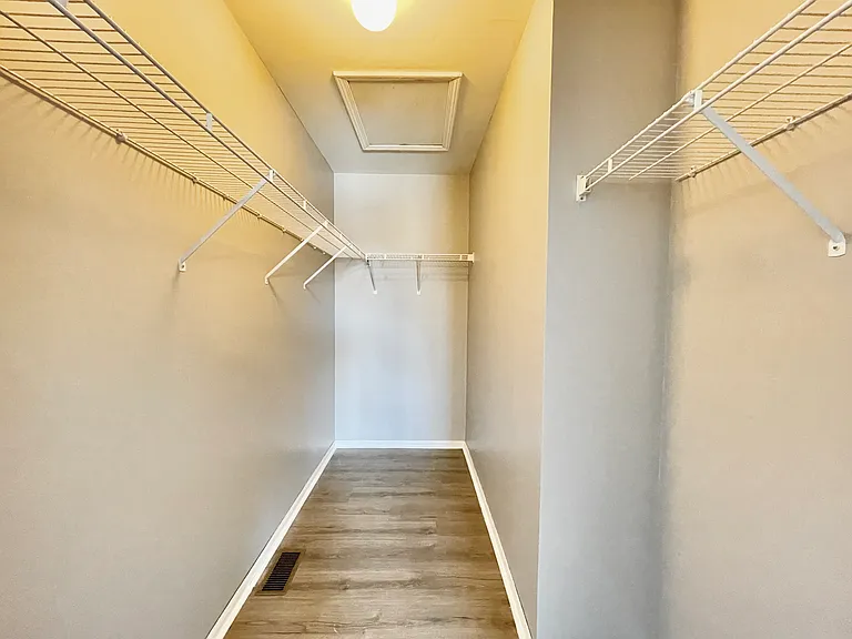 13841 Cambridge Cir — Photo 25