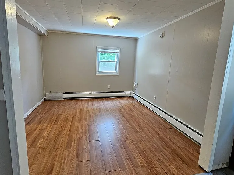514 Hanover St — Photo 20