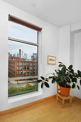 Sold by Brooklyn Bridge | media 22