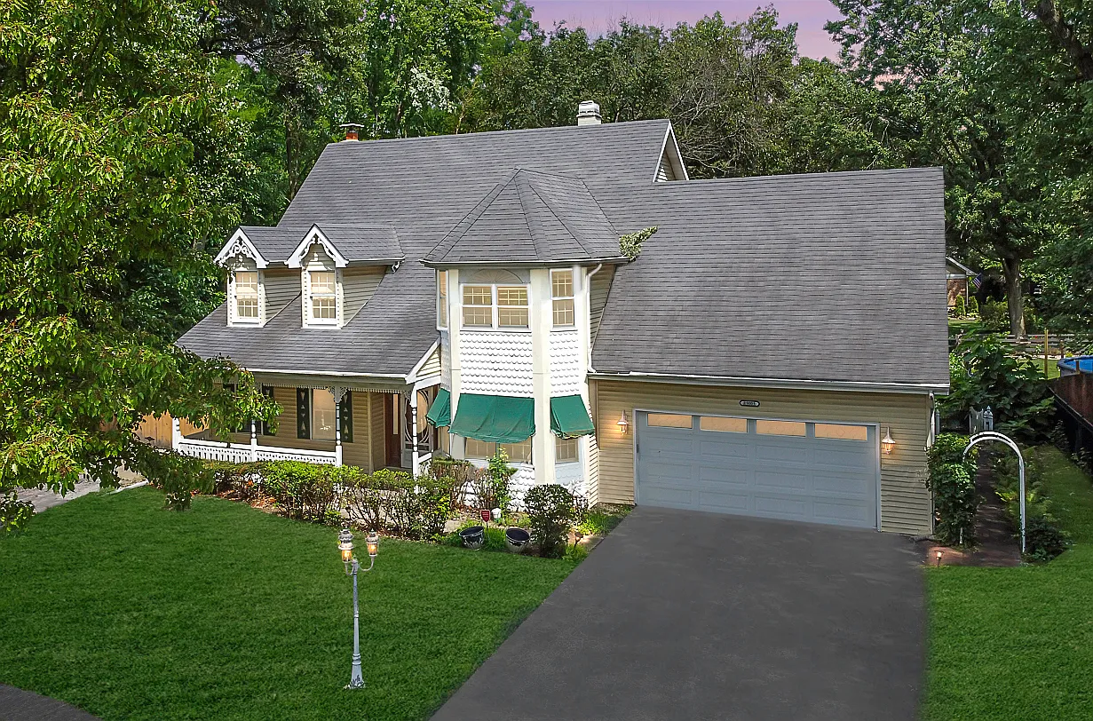 18001 Jason Ln photo 1