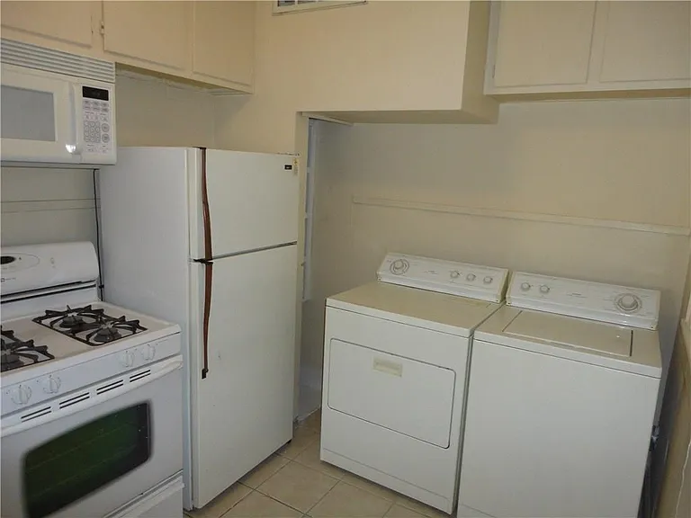 707.5 Graham Pl — Photo 8
